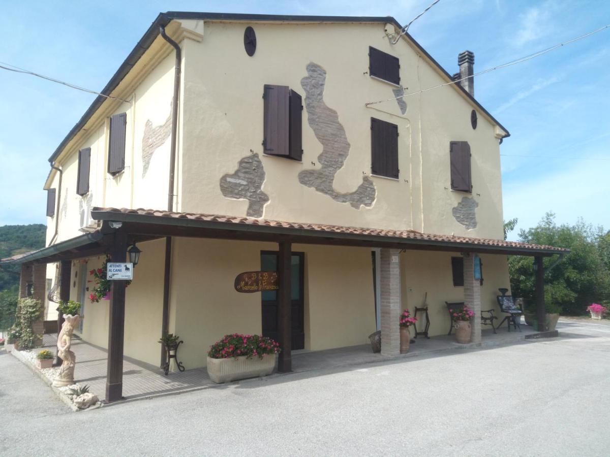 B&B Marcello & Francesca Urbino Luaran gambar