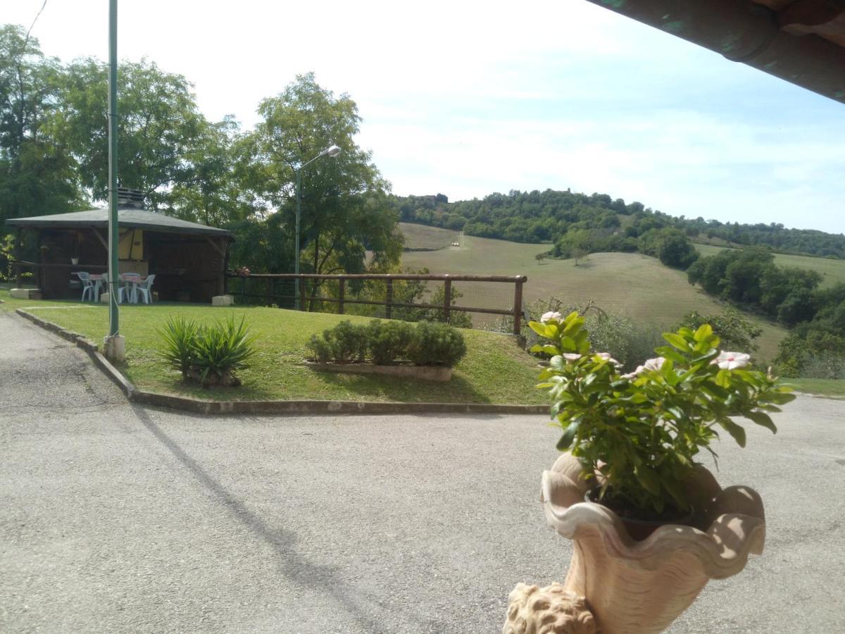 B&B Marcello & Francesca Urbino Luaran gambar